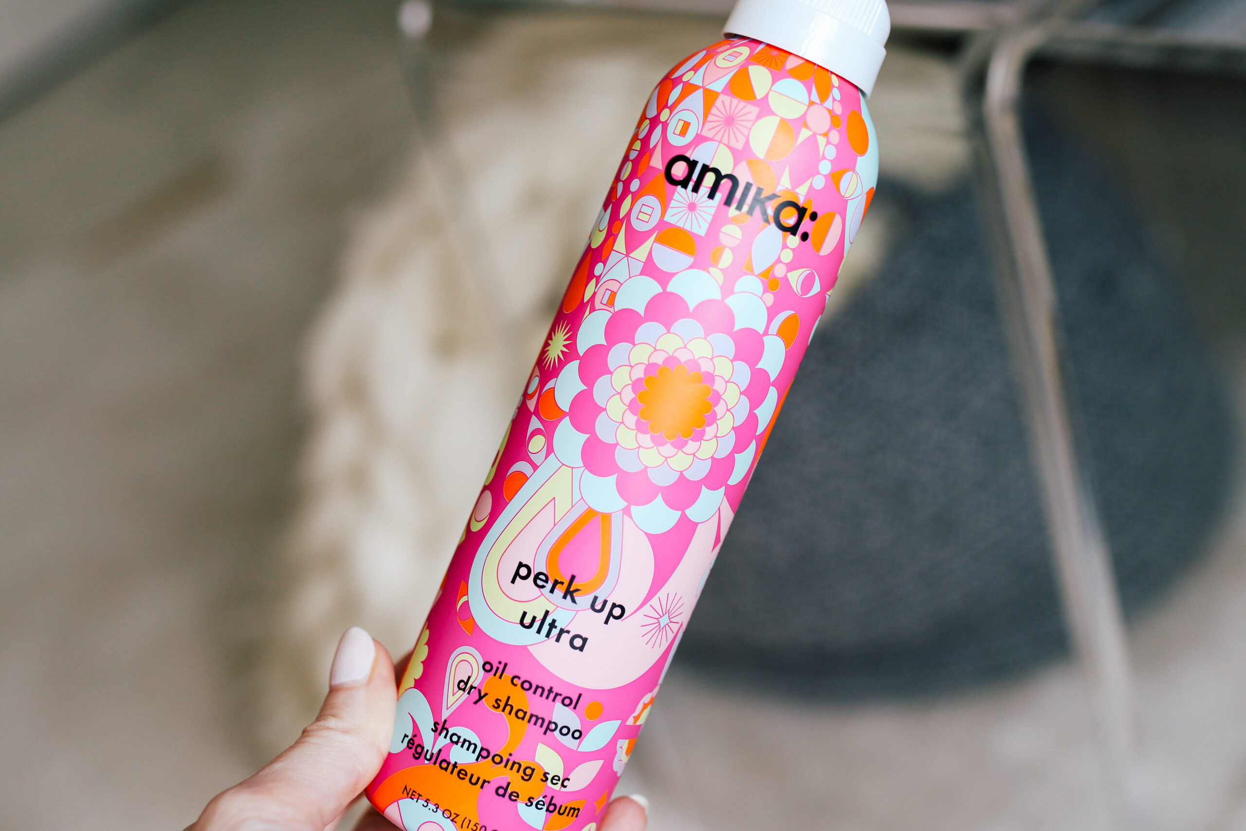 Amika Perk Up Ultra Oil Control Dry Shampoo