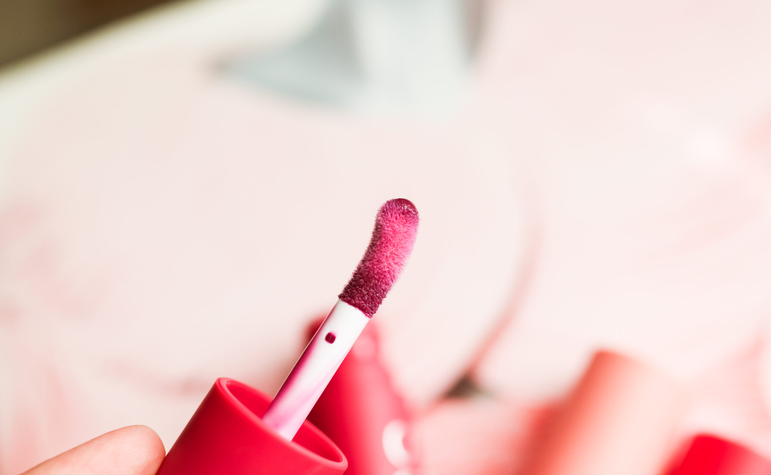 RMS Legendary Lip Oil applicator